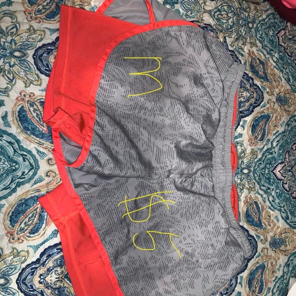 Shorts - Picture 2 of 3